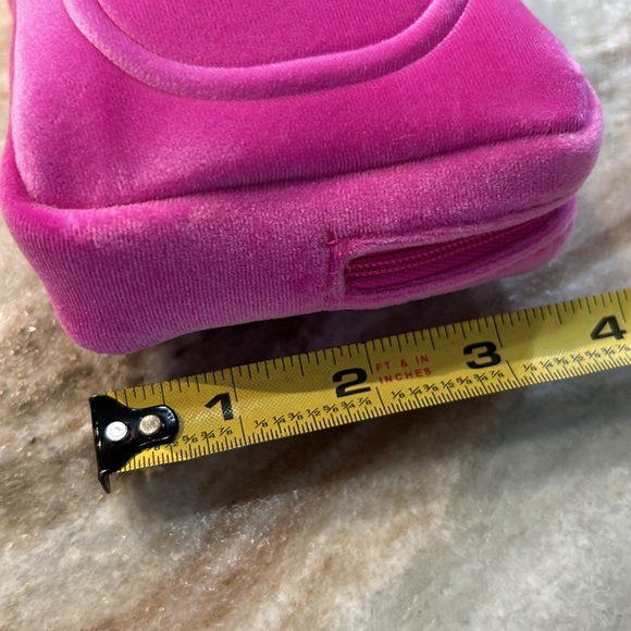 NEW ~ VALENTINO VELVET BEAUTY BAG WRISTLET - Picture 4 of 11